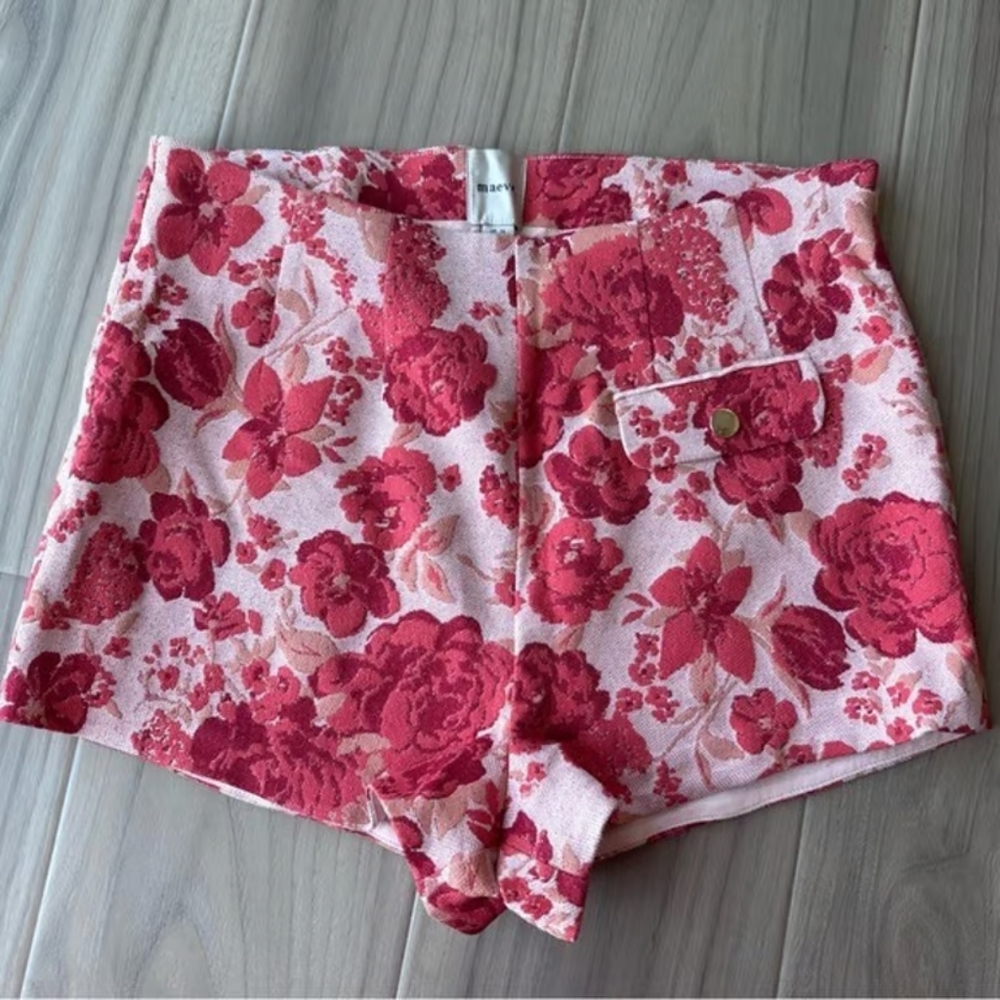 Floral Pink Women's Shorts